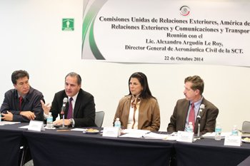 Mayor conectividad y competencia en el mundo demanda el México actual