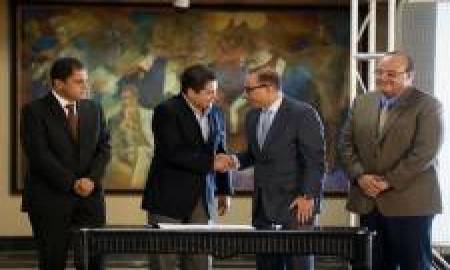 EN GOBIERNO DE JOH SE CONSTRUIRÃ CARRETERA QUE UNE AL PACÃFICO CON EL ATLÃNTICO 