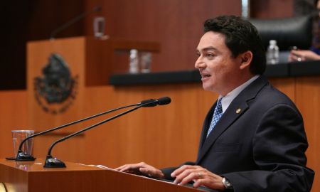 El Senador Ãvila Ruizse reuniÃ³ con legisladores de Indonesia, JapÃ³n, Corea y China.