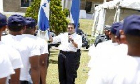 JOH INAUGURÃ“ CURSO QUE FORMARÃ A 300 NUEVOS GUARDIAS PENITENCIARIOS 