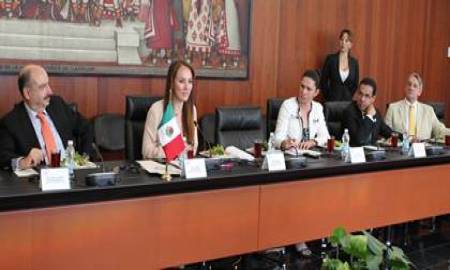 Reciben a integrantes del Grupo Amistad Francia-MÃ©xico