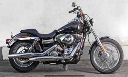 Subastan Motocicleta del papa Francisco 