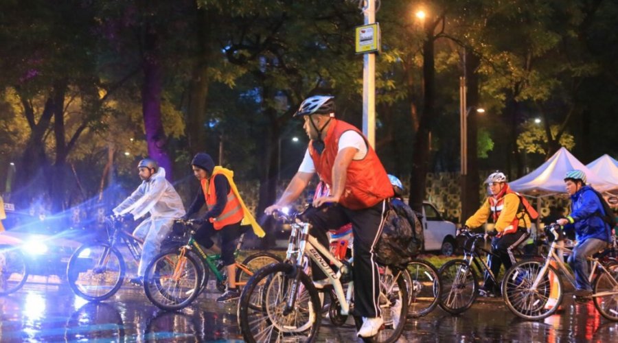Se realiza 20Â° Paseo Nocturno en Bicicleta en CDMX
