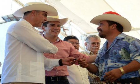 Impulsan SAGARPA y gobierno de Campeche producciÃ³n e industrializaciÃ³n de Palma de Aceite en favor del sector social