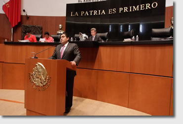 Senado de la República otorga la Medalla