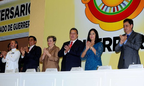 Encabeza gobernador Aguirre Rivero conmemoración del CLXIV aniversario de la fundación del estado de Guerrero