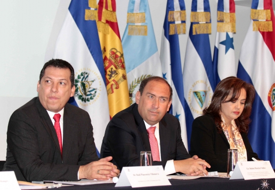 Participa Rubén Moreira Valdez en Foro Internacional de Derechos Humanos