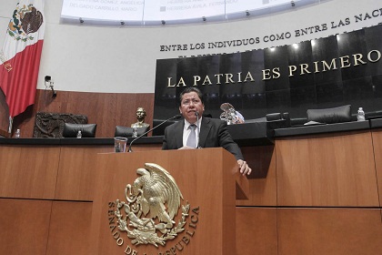 Senador Monreal propone ampliar periodos de sesiones en el Congreso.
