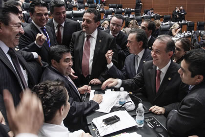 Aprueba Senado en lo general miscelánea fiscal.