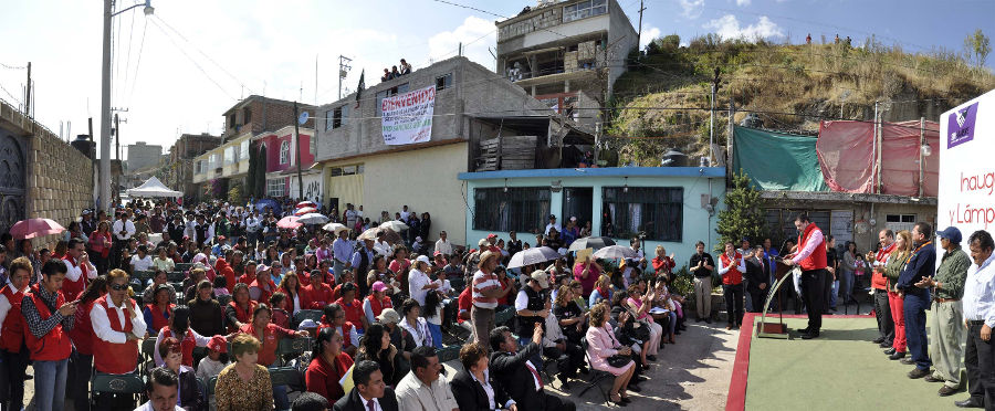 LLEVA DAVID SÁNCHEZ GUEVARA LUZ AL BARRIO LA PALMA DE CHIMALPA
