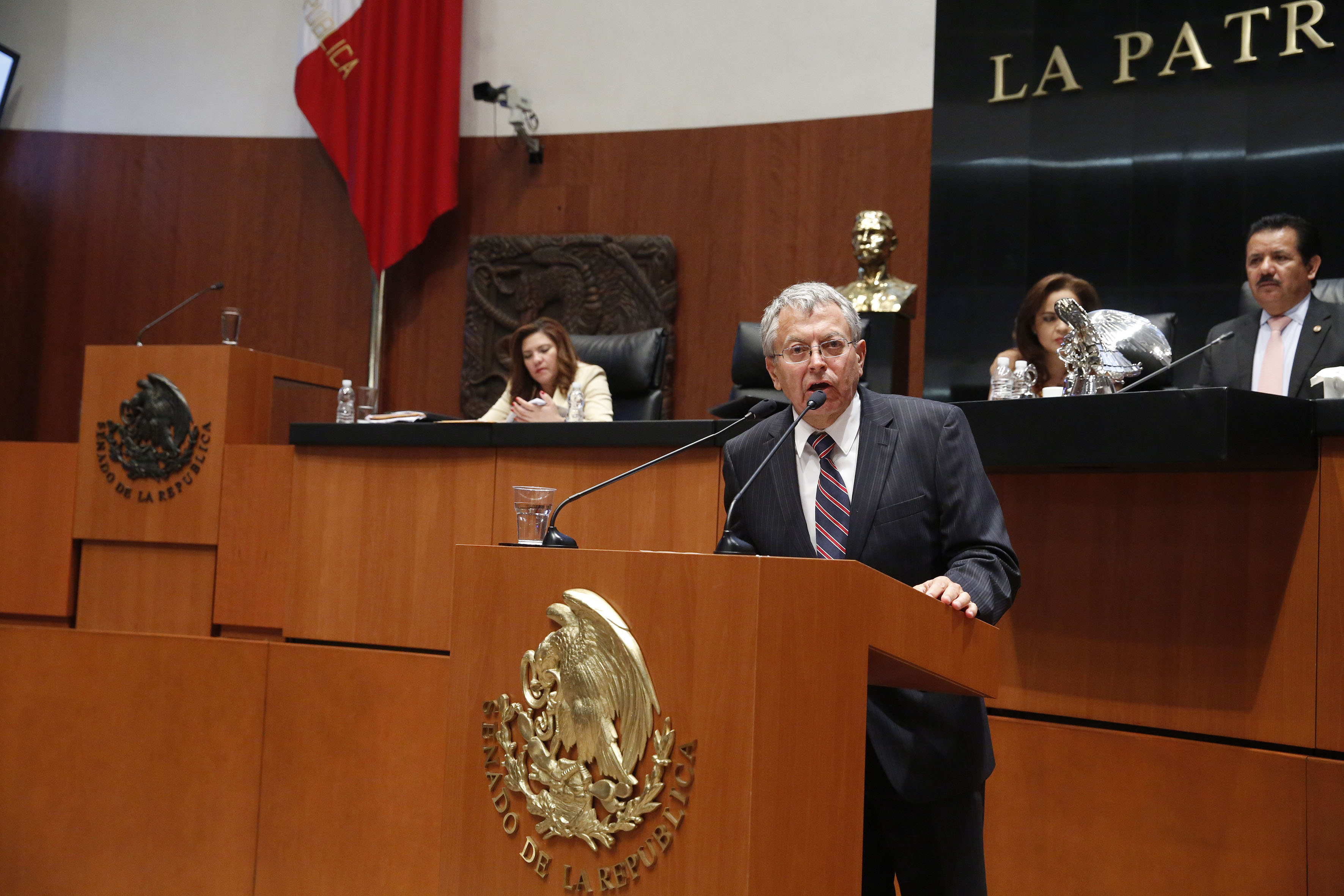 Michoacán necesita una política de Estado para resolver su situación: Manuel Camacho.