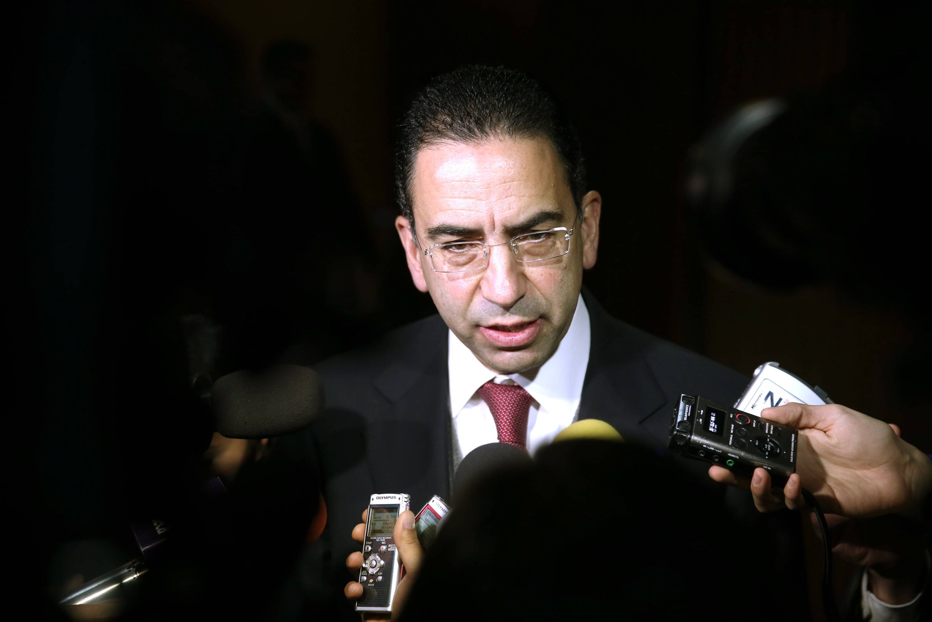 Entrevista al senador Javier Lozano Alarcón