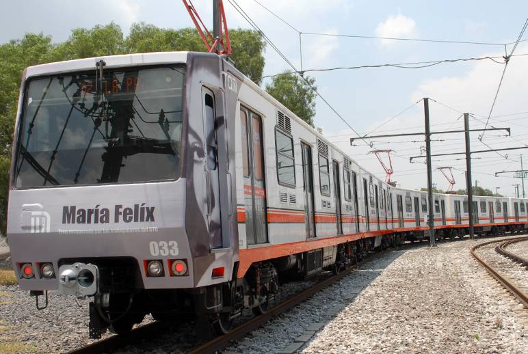 EL METRO REINTEGRÓ AL SERVICIO SÉPTIMO TREN RECUPERADO; LLEVA EL NOMBRE DE MARÍA FÉLIX