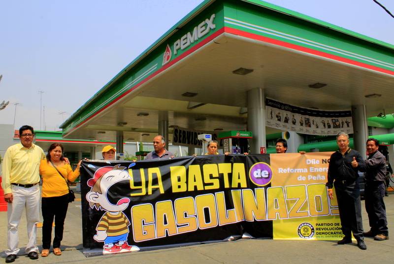 PROTESTAN BRIGADAS DEL PRD DF POR EL GASOLINAZO EN INSURGENTES Y EJE 1 NORTE