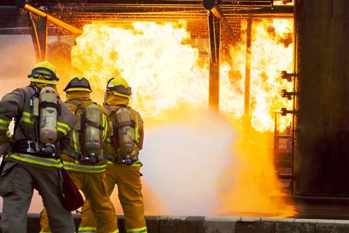 Ocho mil bomberos en el país no perciben un salario