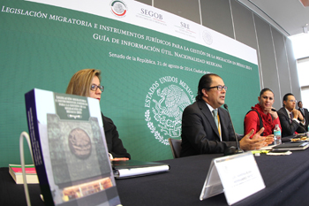 Presentan compilación de legislación en materia migratoria