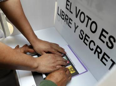 Aprueban comisiones dictamen en materia político-electoral