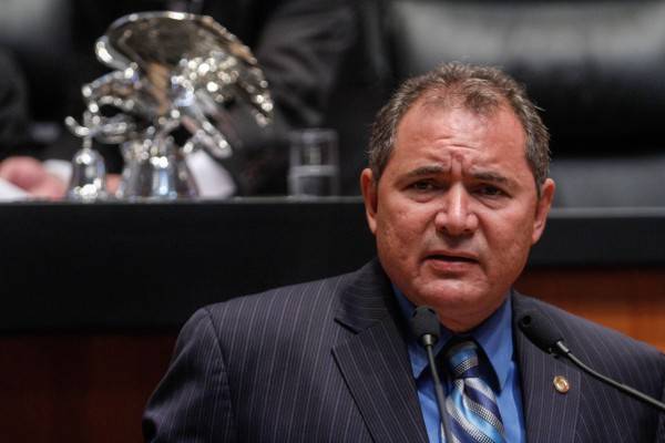 El senador Blásquez solicita que PGR atraiga asesinato de periodista