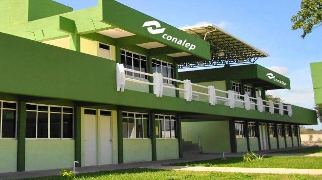 Colegios de nivel medio superior presentan a€œdesordena€ en política salarial y actualización de docentes