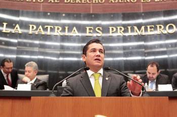 Nuevo modelo fiscal fortalece a PEMEX
