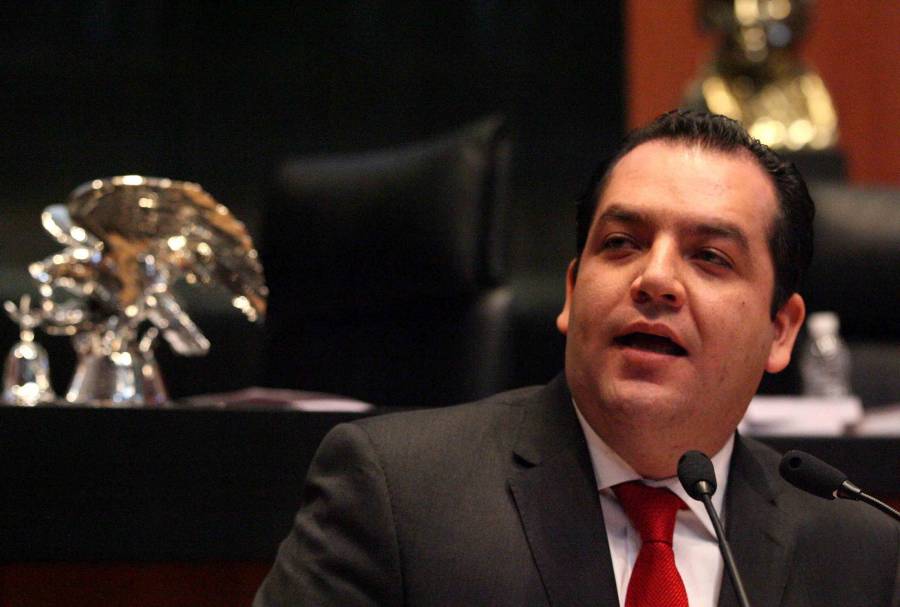 Exhorta senador a presentar candidatos a la Medalla Belisario Domínguez