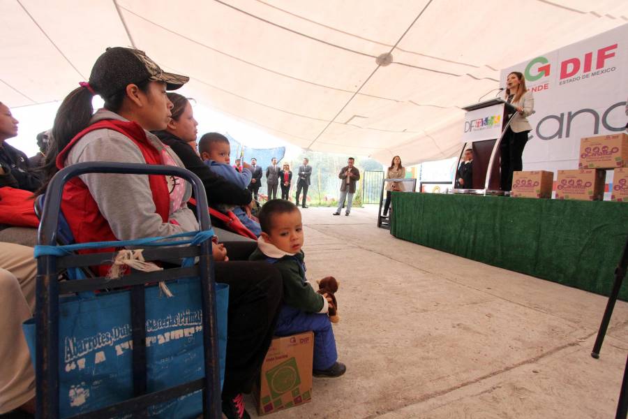 ENTREGAN 10 MIL CANASTAS MEXIQUENSES A FAMILIAS NAUCALPENSES