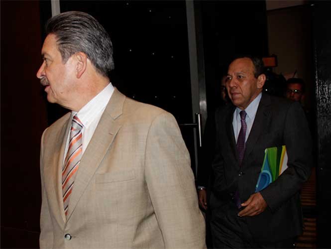NAVARRETE CRITICA AL GOBIERNO FEDERAL DURANTE SEMINARIO