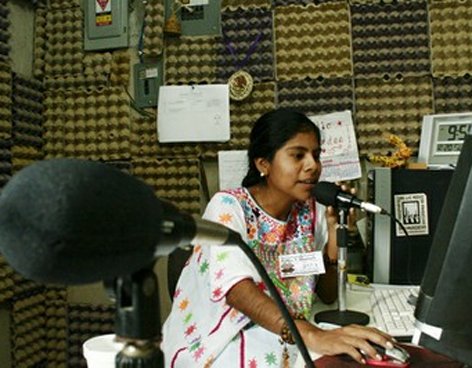 Ley Federal de Telecomunicaciones restringe uso de lenguas originarias en transmisiones de radio y viola derechos de los indígenas
