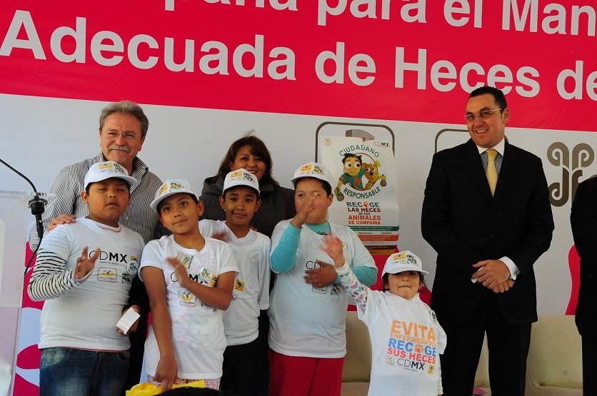LA SEDESA EMPRENDE CAMPAÑA DE LIMPIEZA DE HECES DE MASCOTAS EN PARQUES PÚBLICOS DE LA CDMX