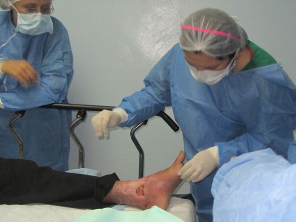 CLÍNICAS DE ATENCIÓN PARA PACIENTES CON HERIDAS CRÓNICAS