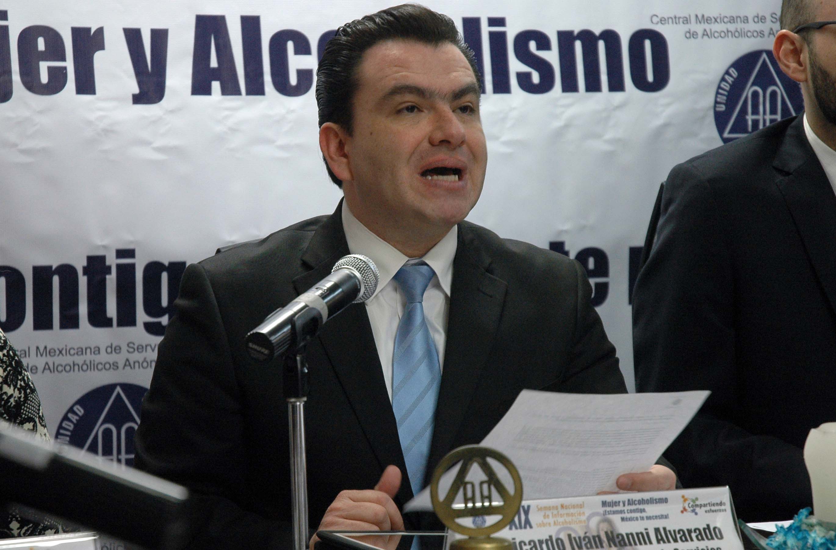 Organiza alcohólicos anónimos semana nacional de alcoholismo enfocada a mujeres