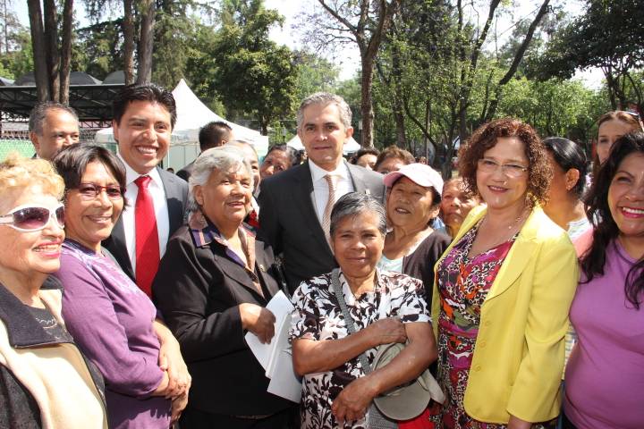 Inauguran gimnasio urbano número 300 en DF