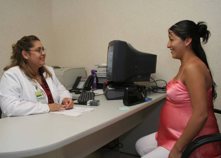 Brindar servicios médicos amplios y oportunos, sin discriminación, para evitar muerte materna