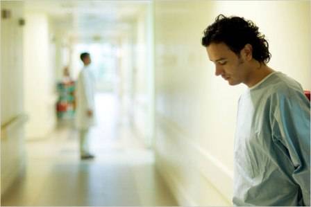 Pacientes firman consentimientos quirúrgicos sin contar con la información necesaria