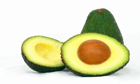 DESCUBREN PROPIEDADES ANTIBIÃ“TICAS EN EL AGUACATE