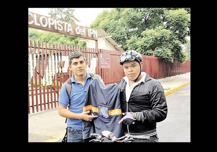 DESARROLLAN EN IPN CHALECO DE SEÑALIZACIÓN LUMINOSO PARA SEGURIDAD DE CICLISTAS