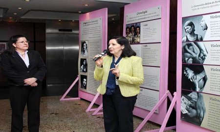 PRESENTA SEP EXPOSICIÃ“N SOBRE ESFUERZOS PARA ERRADICAR LA VIOLENCIA CONTRA LAS MUJERES