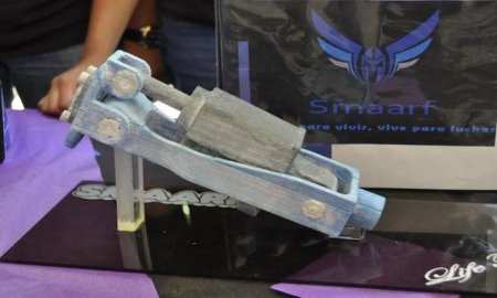 ALUMNOS DEL IPN CONSTRUYEN PRÃ“TESIS DE PIERNA A BAJO COSTO