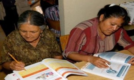 DESTACADOS CARICATURISTAS MEXICANOS PROMUEVEN LA ALFABETIZACIÃ“N Y EL HÃBITO DE LA LECTURA EN MÃ‰XICO