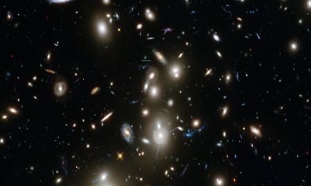 Telescopio retrata las galaxias mÃ¡s lejanas