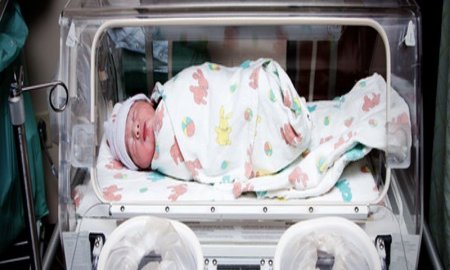 Desarrollan cuna inteligente que recrea vÃ­nculos afectivos madre-hijo