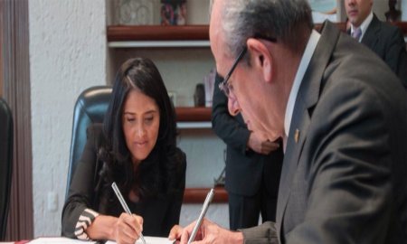 Apoya IPN Programa â€œEducaciÃ³n Por Tiâ€ con dos mil 500 lugares en modalidad a distancia