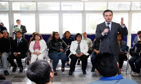 PodrÃ¡n evaluarse, maestros que no se hayan presentado por presiones de disidencia magisterial: NuÃ±o Mayer