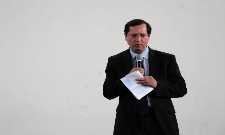 La era digital ha multiplicado las posibilidades y tareas de las bibliotecas: Jorge von Ziegler