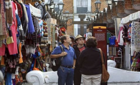 CRECIÓ 16.5% LA CAPTACIÓN DE DIVISAS POR TURISMO INTERNACIONAL EN ENERO-NOVIEMBRE DE 2014: BANXICO