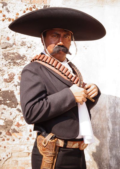 EMILIANO ZAPATA CABALGA EN EL MUSEO DE LAS INTERVENCIONES
