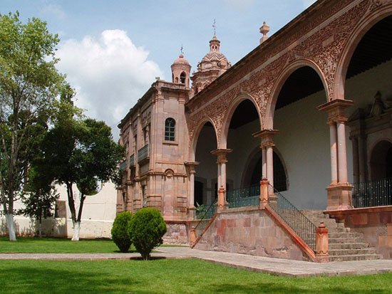 OTORGAN RECONOCIMIENTO ICOM 2015 A DIRECTORA DEL MUSEO DE GUADALUPE, DEL INAH