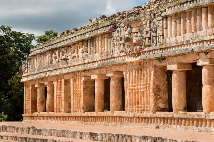 CÓDIGO PUUC, ARQUITECTURA Y SIMBOLISMO EN EL MUSEO REGIONAL PALACIO CANTÓN