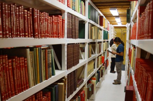 EL ACERVO BIBLIOGRÁFICO DE JOAQUÍN GARCÍA-BÁRCENA FUE INTEGRADO A BIBLIOTECA DEL INAH