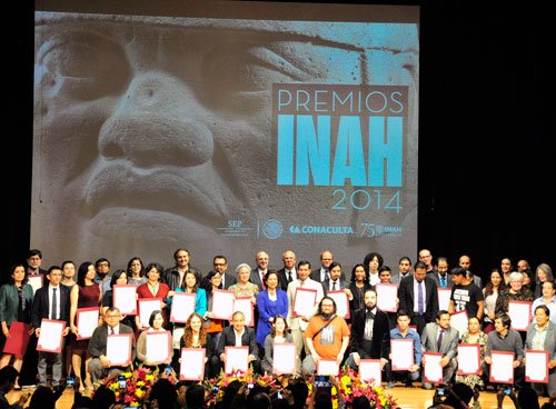 ENTREGAN PREMIOS INAH A LO MÁS SOBRESALIENTE EN LA INVESTIGACIÓN ANTROPOLÓGICA